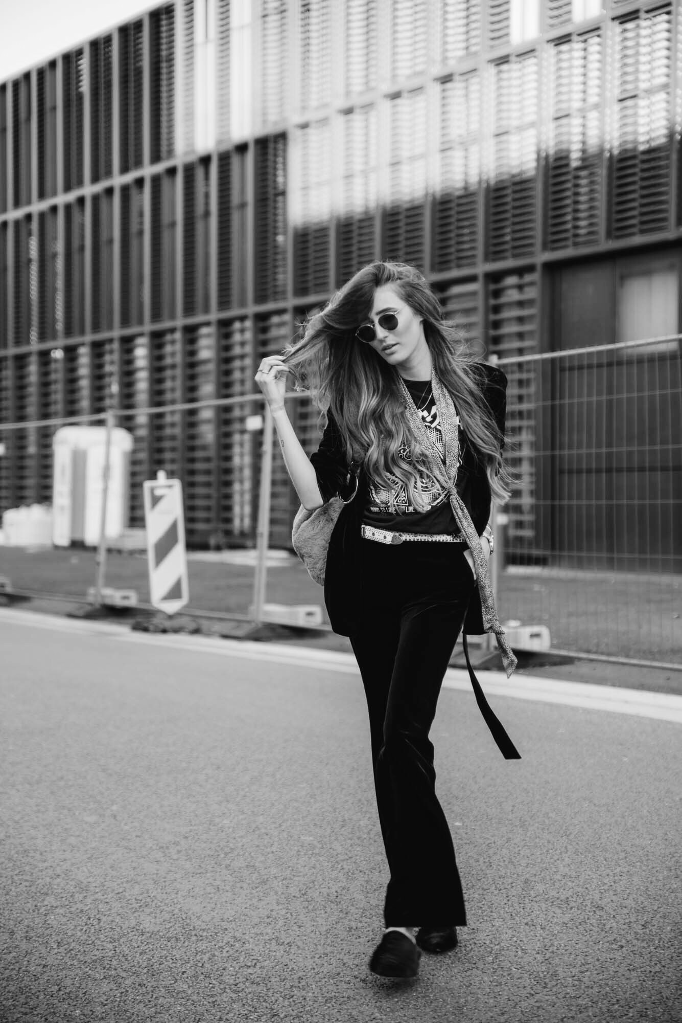 Paint it Black | Lisa Fiege