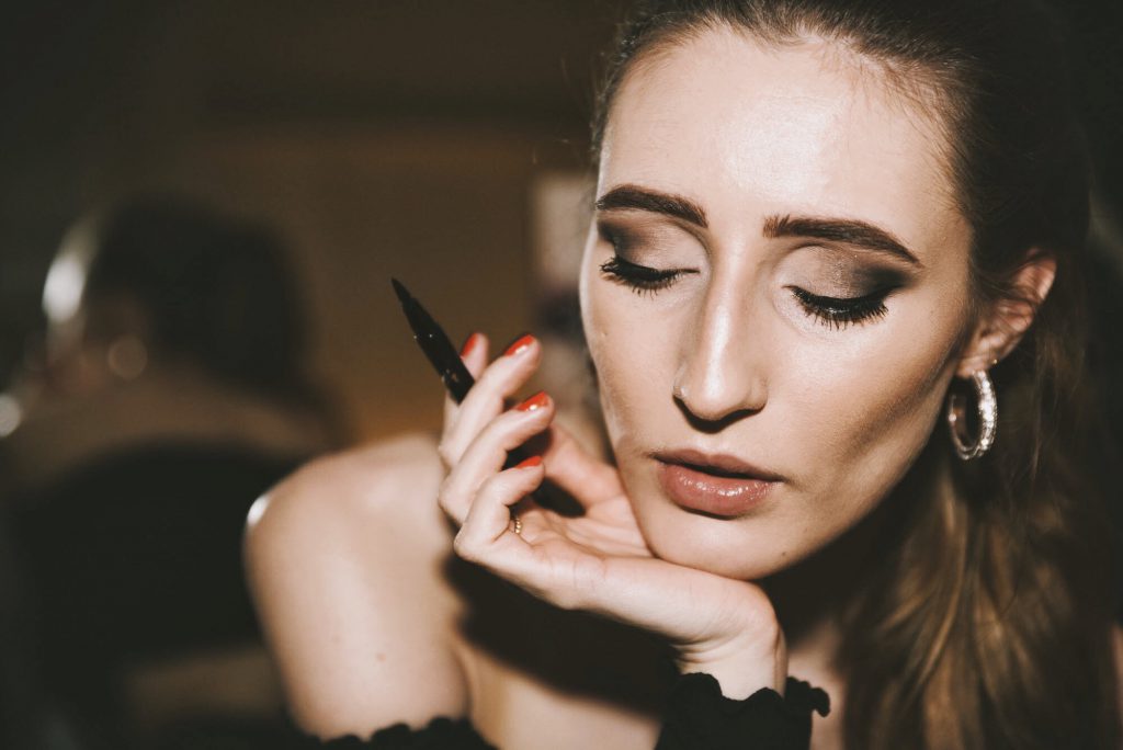 THE PERFECT CAT EYE FOR NEW YEAR'S EVE